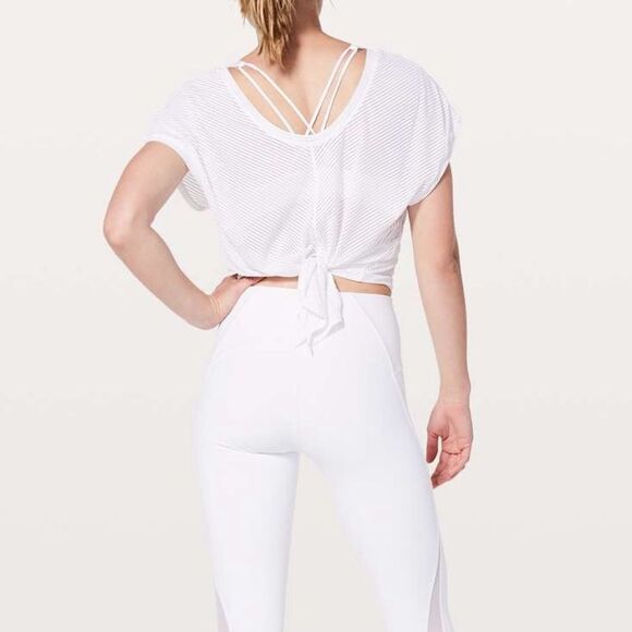 Lululemon Ahead By Miles Short Sleeve
White size 12 - Picture 11 of 12
